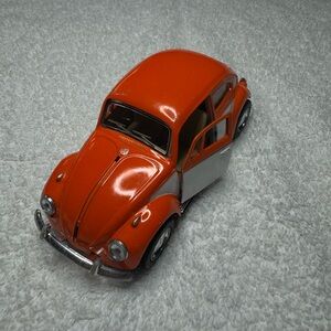 Kinsmart Volkswagen Classical Beetle Diecast Toy Car 1:32 Orange BROKEN DOOR